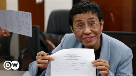 Philippines Detains Duterte Critical Journalist Maria Ressa Dw 02