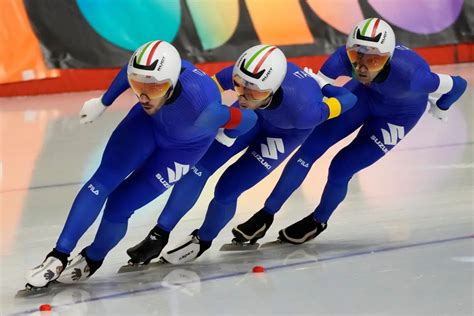 Mondiali Pattinaggio Velocit Delirio Italia Oro Nell Inseguimento