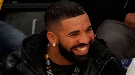 Drake Son Fils Adonis Ma Trise Bien Le Fran Ais Seulement Ans