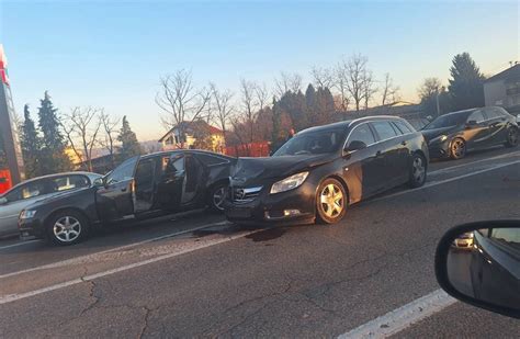 Voza I Oprez Sudar Dva Vozila Na Tranzitu U Banjaluci Ima