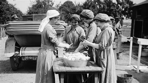 What Jobs Did Women Do Near The Battlefields In World War One BBC