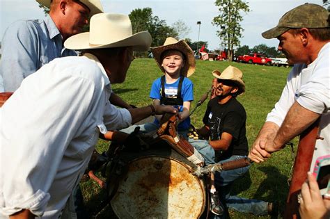 Ready to ride: Sunshine Rodeo lassos hearts of volunteers | The Arkansas Democrat-Gazette ...