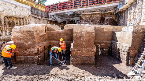 Hallan restos de una propiedad del emperador Calígula en unas obras