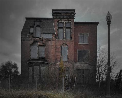 Photographer Seph Lawless New Book Captures Americas Most Haunting