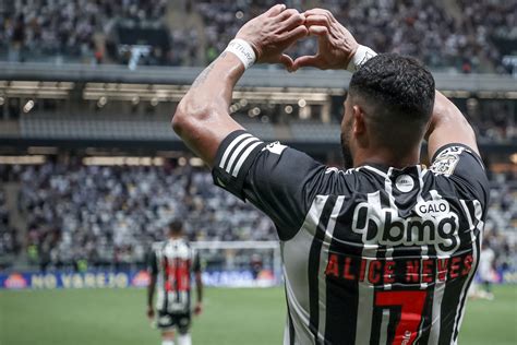 Galo inicia o Brasileirão o atacante mais valioso no Cartola e