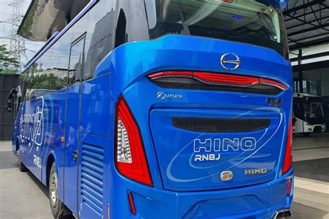 Komparasi Sasis Hino RN8J Dengan RN 285