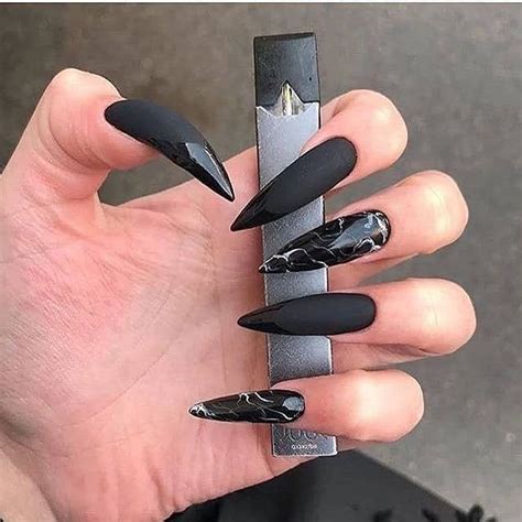 Nailsartoftheday On Instagram “black Stiletto Nails💅🖤 🥰 Share Your Thoughts 💭🤗 Follow 👉