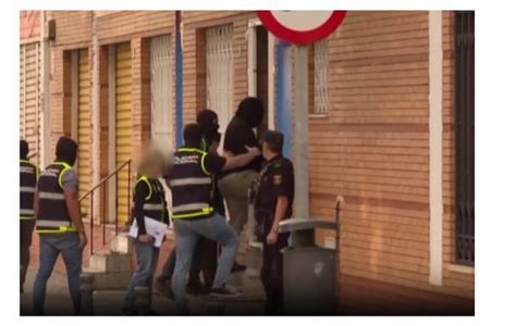 Espagne Arrestation De Deux Pr Sum S Partisans De Daech En