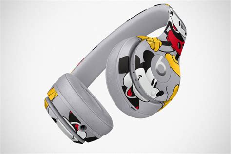 Apple Announced Mickey Edition Beats Solo3 Wireless Headphones