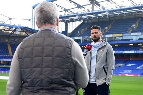 Olivier Giroud makes Chelsea admission after signing new contract amid ...