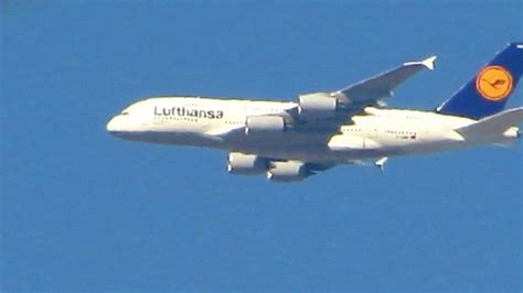 Flight of Lufthansa Airbus A380 Jet to LAX | Airbus a380, Airbus, Jet