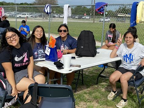 Natalia High School On Twitter Senior Field Day In Full Effect We