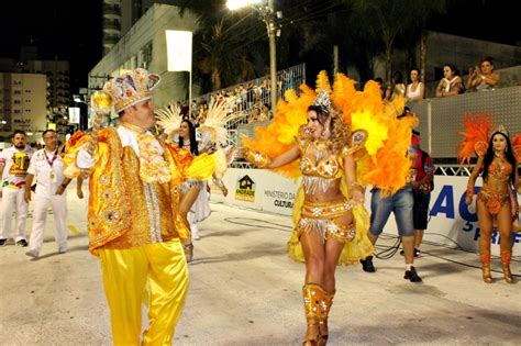 Carnaval De Joa Aba Disputa O T Tulo Beto Carrero De Excel Ncia No