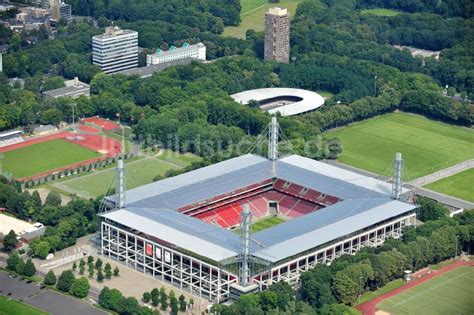 Köln Aus Der Vogelperspektive Blick Auf Das Rhein Energie Stadion Die