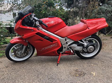 VFR 750 F M 1991 Italian Red Very Red Member S Gallery VFRDiscussion