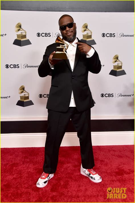 Chris Brown Blasts Grammys After Losing to Robert Glasper, Who He's ...