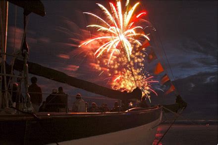 July 4TH Fireworks Cruise Bellingham Bay - Schooner Zodiac