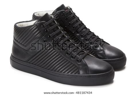 Black High Cut Sneakers Photo De Stock Modifiable 481187434