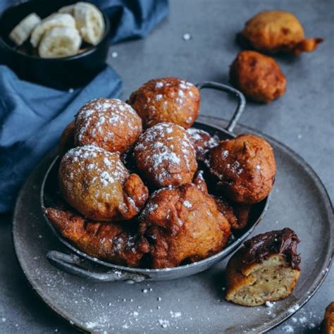 Beignets à La Banane Sauce Chocolat