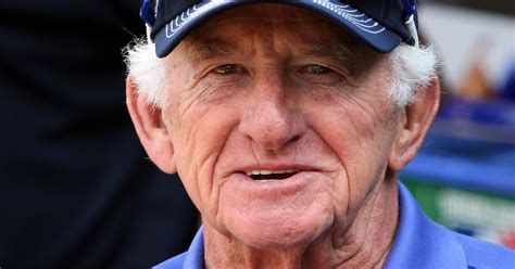 Brewers radio voice Bob Uecker continues to cheat death