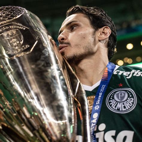 Raphael Veiga Em Wallpaper Palmeiras Palmeiras Imagens De Futebol