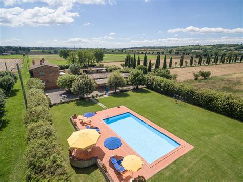 Agriturismo Casa Carlotta In Valdichiana Foiano Della Chiana Arezzo