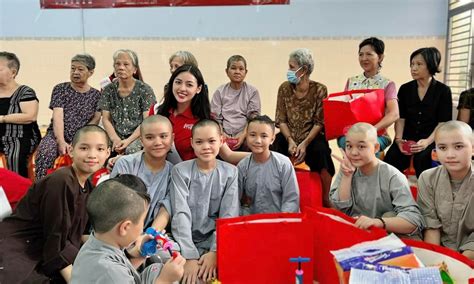 Hot Tik Tok Trần Thanh Tâm khoe làm MC VTV khán giả ngã ngửa nhan sắc thật Hot KOLs Đời