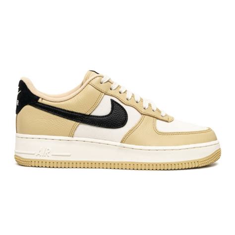 Nike Men Air Force 1 07 Lx Team Gold Black Sail