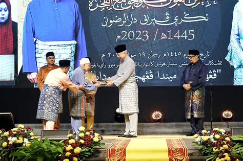 Tokoh Maal Hijrah Saksikan Rasul Akhir Zaman Pijak Al Quran Utusan