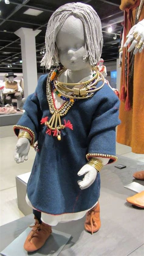 Izstāde "Latviskās dvēseles raksti", lībiešu bērna tērps | Viking garb ...