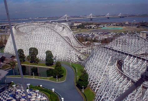 Nagashima Spa Land White Cyclone