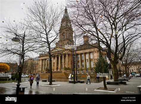 Rain At Bolton Town Hall Victoria Square A Grade Ii Listed Building