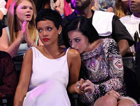 Katy Perry and Rihanna at the VMAs : r/Celebs