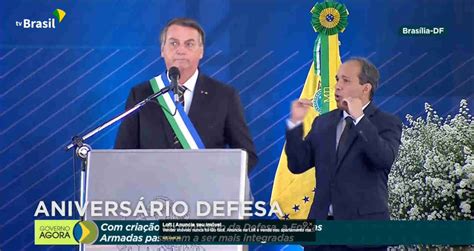 Governo “joga Dentro Das Quatro Linhas” Da Constituição Diz Bolsonaro