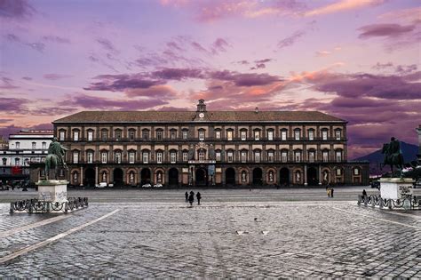 Visite Guidate Ai Giardini Pensili Di Palazzo Reale Di Napoli Napoli