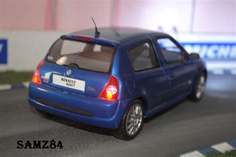 Modellino In Miniatura Renault Clio 2 RS 1 18 Ottomobile Ragnotti LED