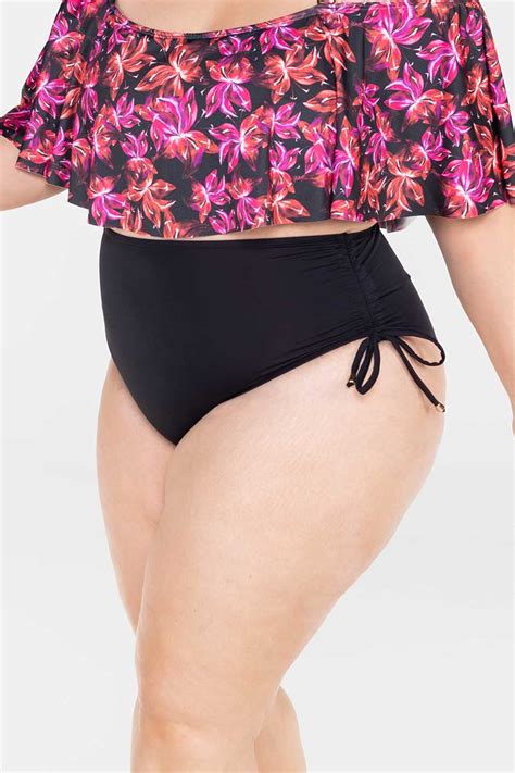 HOT PANT LACINHO PLUS SIZE PRETA