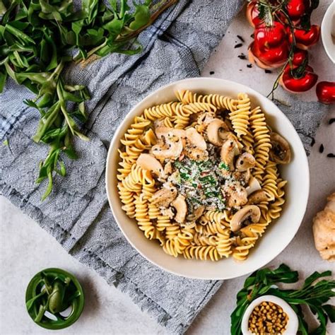 Romige Fusilli Met Kip Kaas En Champignons Jumbo