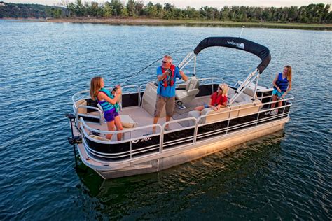 2014 Pontoon Buyers Guide Sun Catcher V20F Boating Mag