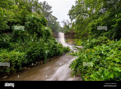 Minnehaha falls regional park hi-res stock photography and images - Alamy