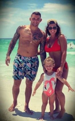 Rare pictures of Dustin Poirier and his family (wife and daughter) – BudoDragon