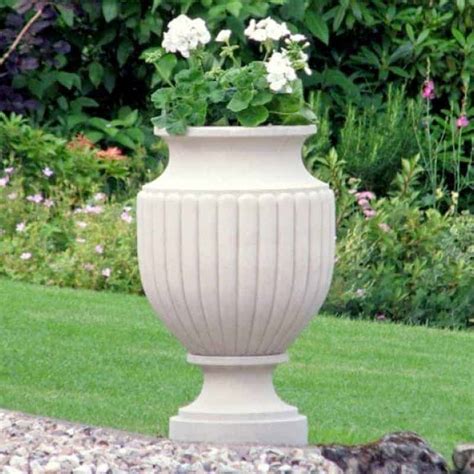 Vs125 Hermes Vase Acanthus Cast Stone