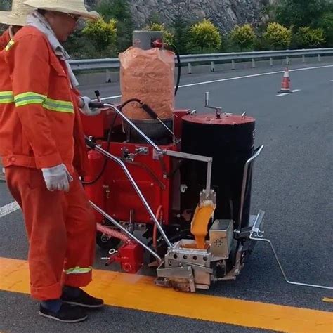 Self Propelled Thermoplastic Profiled Road Line Marker China Road