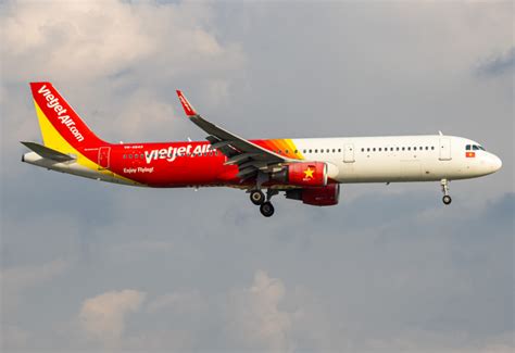 Vn A Vietjet Air Airbus A By Peter Lam Aeroxplorer Photo