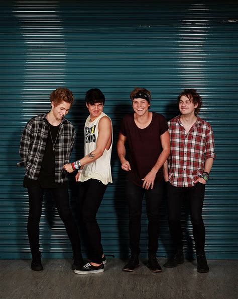 Hd Wallpaper 5 Seconds Of Summer Ashton Irwin Calum Hood Luke