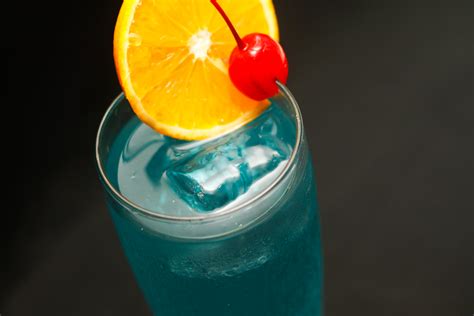 How To Make A Blue Lagoon Cocktail 5 Steps With Pictures