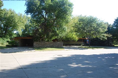 In Search Of Frank Lloyd Wright Alvin Miller House Street Side