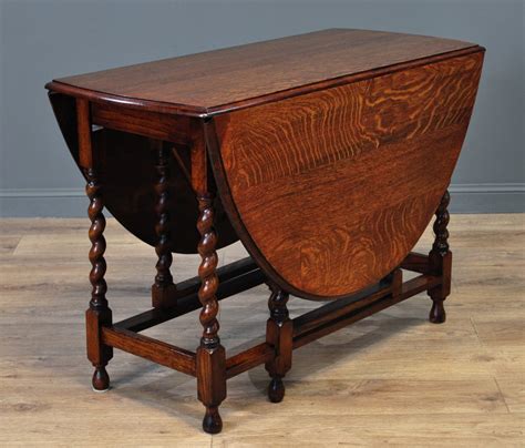 Attractive Antique Oak Barley Twist Gate Leg Drop Leaf Dining Kitchen