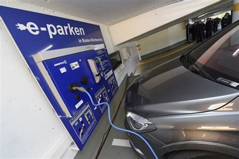 Modern E Parking Charging Automatisiertes Parken Und Laden E