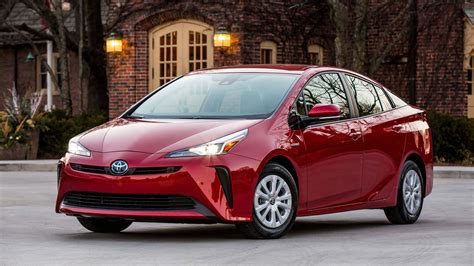 2020 Toyota Prius Specifications Fuel Economy Features Warranty